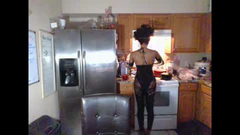 iman_love online show from February 12, 2025, 2:21 pm