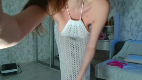 Snapshot of imcarrieberry chatting on February 10, 2025, 3:35 am Carrie online show from February 10, 2025, 3:35 am