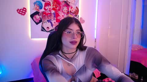 Chloe online show from September 30, 2025, 8:36 pm