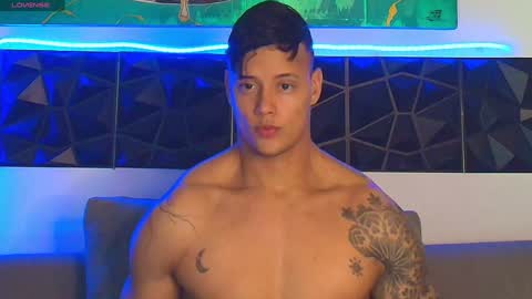 Snapshot of imconor chatting on December 13, 2024, 12:09 am imconor online show from December 13, 2024, 12:09 am