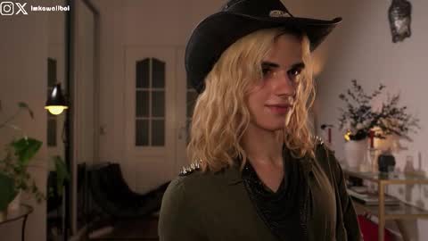 sasha hethey online show from October 30, 2025, 10:21 pm