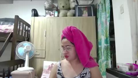 Immaculate02 online show from February 26, 2025, 8:48 am