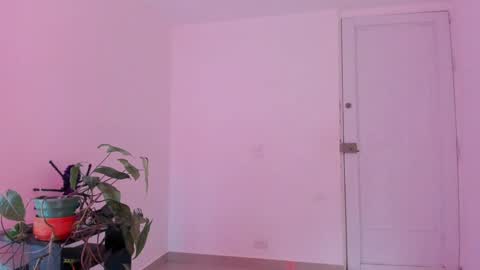 mia ---------  COL TIME online show from December 22, 2024, 2:49 am