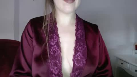 Snapshot of immouss chatting on December 9, 2024, 9:37 pm Pola online show from December 9, 2024, 9:37 pm