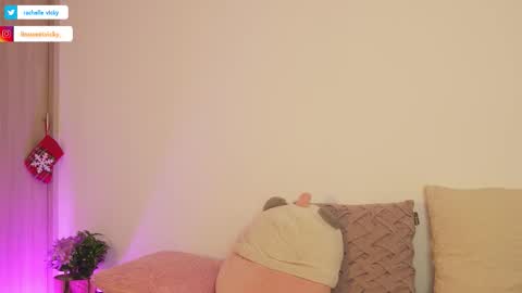 imvickyrachell_ online show from December 22, 2025, 4:04 pm