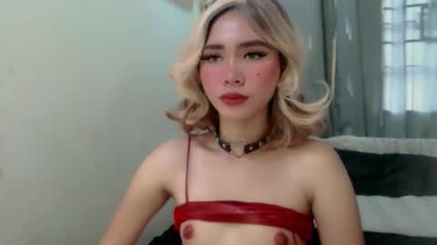 hi its me pearl online show from September 27, 2025, 8:19 am