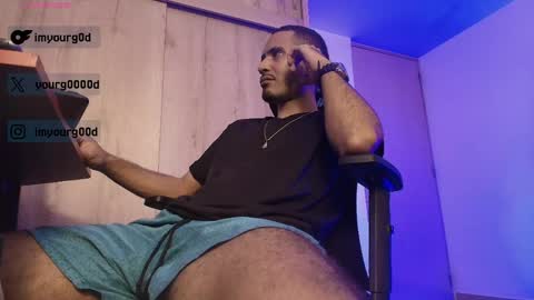 Snapshot of imyourg0d chatting on May 9, 2026, 5:23 am Daniel thumb up me please its important Im new INDEPENDENT MODEL online show from May 9, 2026, 5:23 am