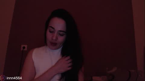 Snapshot of in_yan chatting on February 18, 2026, 5:31 pm Lin online show from February 18, 2026, 5:31 pm