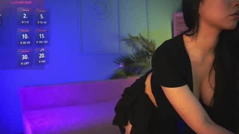 Snapshot of inari__okami chatting on October 28, 2025, 8:33 pm INARI online show from October 28, 2025, 8:33 pm