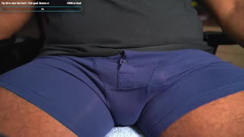 Snapshot of inchesblackuk chatting on January 16, 2026, 12:20 pm Inches online show from January 16, 2026, 12:20 pm