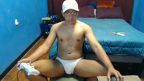 Snapshot of incrediballz chatting on October 15, 2025, 2:33 am incrediballz online show from October 15, 2025, 2:33 am