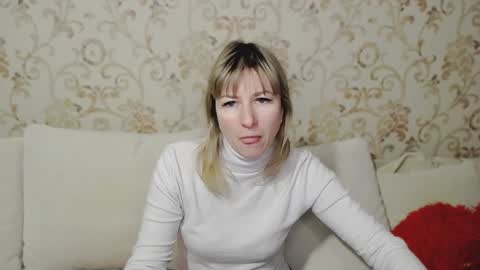 incredible_ariela online show from December 17, 2024, 10:23 am