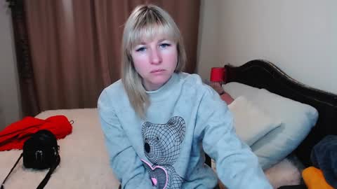 incredible_ariela online show from January 15, 2025, 12:58 pm