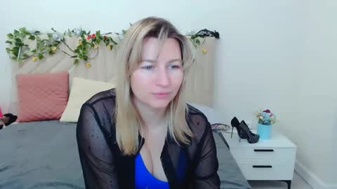 incredible_ariela online show from February 28, 2026, 10:49 am
