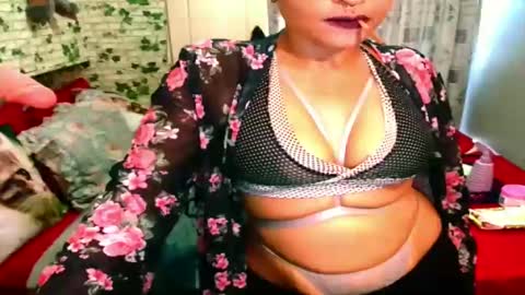 indian_blaze00 online show from February 10, 2025, 1:22 pm