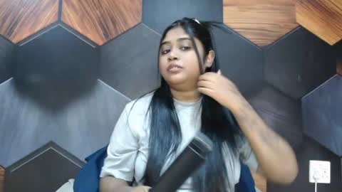 Snapshot of indian_rimmelx chatting on July 17, 2026, 8:10 am Melz online show from July 17, 2026, 8:10 am