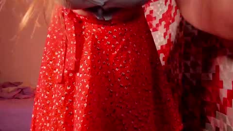 Snapshot of indian_summer_ chatting on March 4, 2025, 9:32 pm Melissa No Baby or bb sexy etc... online show from March 4, 2025, 9:32 pm