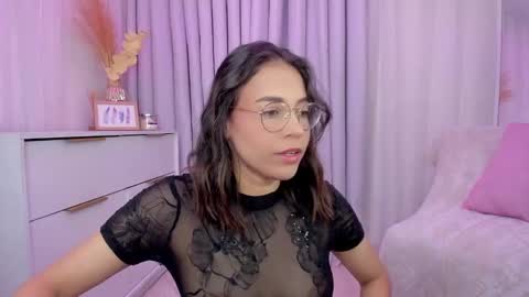 Snapshot of indiancutie_ chatting on January 26, 2025, 3:03 pm MIA online show from January 26, 2025, 3:03 pm