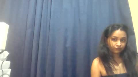 indiancutiexo online show from October 14, 2025, 7:14 pm