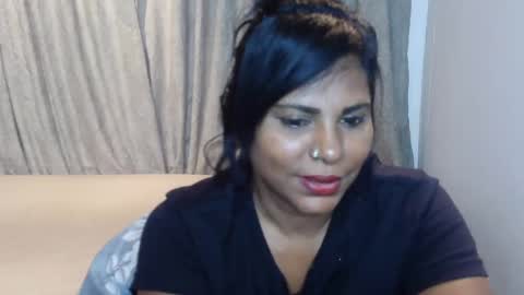 Snapshot of indiandreams_ chatting on February 28, 2025, 2:09 pm Palavi online show from February 28, 2025, 2:09 pm