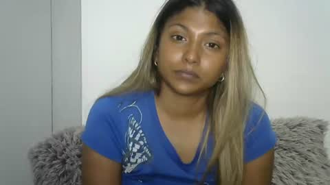 indianqtpie6 online show from November 4, 2025, 6:29 pm