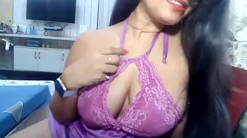 Snapshot of indianrads9 chatting on December 13, 2024, 7:25 am Radha online show from December 13, 2024, 7:25 am