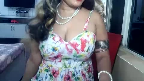 Snapshot of indianrads9 chatting on February 16, 2025, 5:26 pm Radha online show from February 16, 2025, 5:26 pm