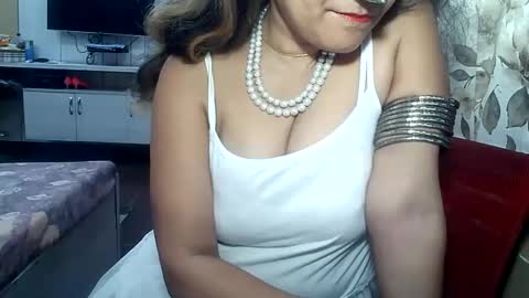 Snapshot of indianrads9 chatting on February 24, 2025, 6:15 pm Radha online show from February 24, 2025, 6:15 pm