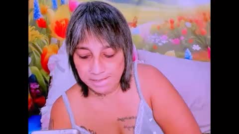 Snapshot of indianroxy27 chatting on February 15, 2026, 7:51 am indianroxy27 online show from February 15, 2026, 7:51 am