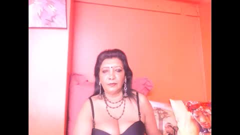 Snapshot of indiansarika65 chatting on November 10, 2025, 3:38 am indiansarika65 online show from November 10, 2025, 3:38 am