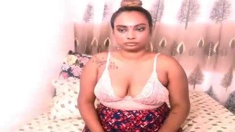 Snapshot of indiansecretlove20 chatting on January 20, 2025, 9:35 am goddess online show from January 20, 2025, 9:35 am