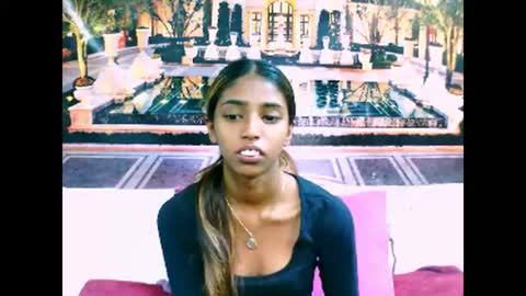 Snapshot of indiansexyslender4u2luv chatting on December 30, 2024, 5:37 am indiansexyslender4u2luv online show from December 30, 2024, 5:37 am
