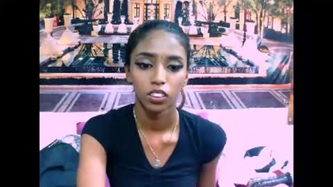 Snapshot of indiansexyslender4u2luv chatting on January 5, 2025, 6:35 am indiansexyslender4u2luv online show from January 5, 2025, 6:35 am