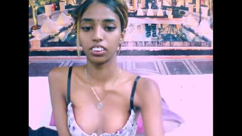 Snapshot of indiansexyslender4u2luv chatting on January 12, 2025, 5:56 am indiansexyslender4u2luv online show from January 12, 2025, 5:56 am