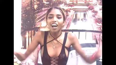 Snapshot of indiansexyslender4u2luv chatting on January 13, 2025, 9:19 am indiansexyslender4u2luv online show from January 13, 2025, 9:19 am