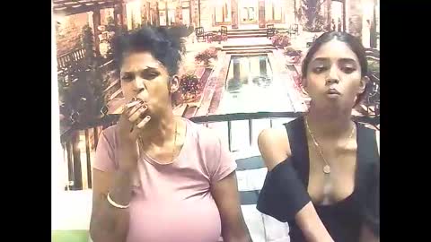 Snapshot of indiansexyslender4u2luv chatting on January 15, 2025, 6:01 am indiansexyslender4u2luv online show from January 15, 2025, 6:01 am
