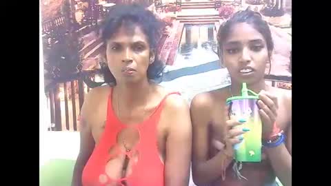 Snapshot of indiansexyslender4u2luv chatting on January 27, 2025, 12:16 pm indiansexyslender4u2luv online show from January 27, 2025, 12:16 pm