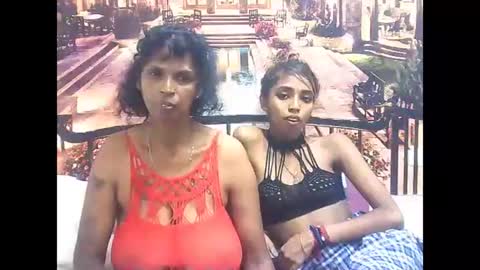 Snapshot of indiansexyslender4u2luv chatting on January 28, 2025, 9:19 am indiansexyslender4u2luv online show from January 28, 2025, 9:19 am