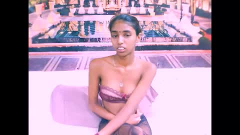 Snapshot of indiansexyslender4u2luv chatting on February 7, 2025, 9:58 am indiansexyslender4u2luv online show from February 7, 2025, 9:58 am