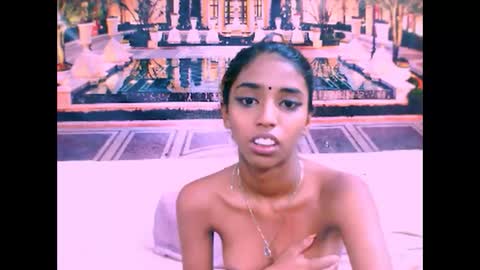 Snapshot of indiansexyslender4u2luv chatting on February 23, 2025, 10:28 am indiansexyslender4u2luv online show from February 23, 2025, 10:28 am