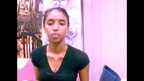 Snapshot of indiansexyslender4u2luv chatting on March 6, 2025, 6:30 am indiansexyslender4u2luv online show from March 6, 2025, 6:30 am