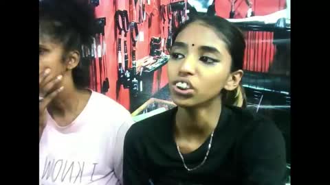 Snapshot of indiansexyslender4u2luv chatting on March 10, 2025, 10:04 am indiansexyslender4u2luv online show from March 10, 2025, 10:04 am