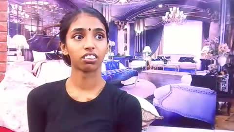 indiansexyslender4u2luv online show from November 17, 2025, 5:13 am