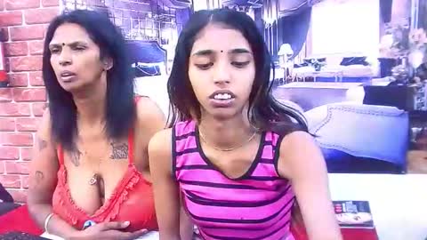 indiansexyslender4u2luv online show from November 25, 2025, 5:40 am