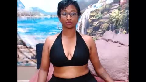 Snapshot of indianspicy69 chatting on February 24, 2025, 7:19 pm Shreya online show from February 24, 2025, 7:19 pm