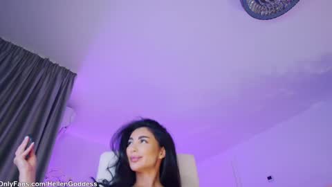 Hellen online show from November 25, 2025, 3:56 pm