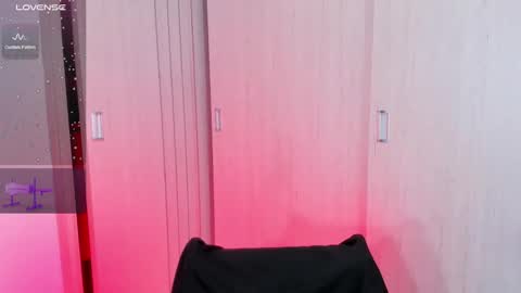 Snapshot of indie_78 chatting on March 2, 2025, 10:05 pm Hey  Im Indie follow me on my instagram  online show from March 2, 2025, 10:05 pm