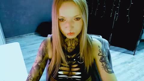 Snapshot of inesdesire chatting on September 30, 2025, 3:17 pm InesDesire online show from September 30, 2025, 3:17 pm