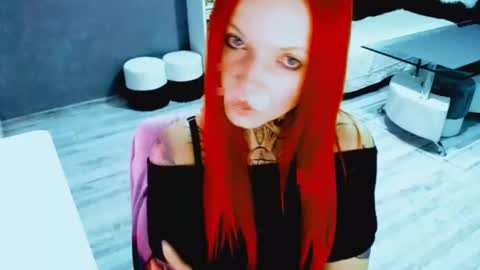 Snapshot of inesdesire chatting on November 6, 2025, 4:41 pm InesDesire online show from November 6, 2025, 4:41 pm