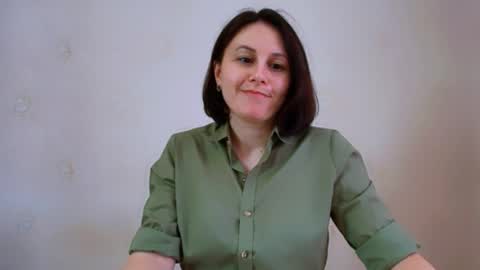 Inessa online show from June 2, 2026, 8:49 am